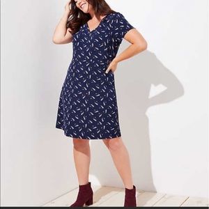 LOFT Leaf Printed V-Neck Dress With Pockets NWT